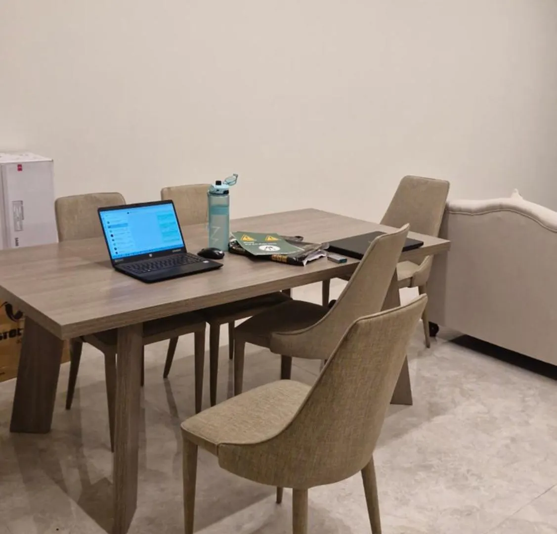 Bed & Breakfast Nas Villa Luxury Hostels Dubai United Arab Emirates