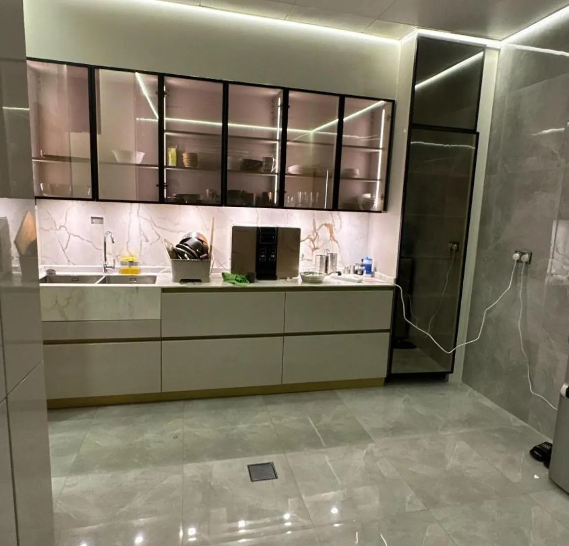 Nas Villa Luxury Hostels Dubai Bed & Breakfast